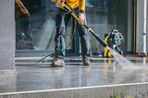 Best Deck Pressure Washing  in Thorp, WI